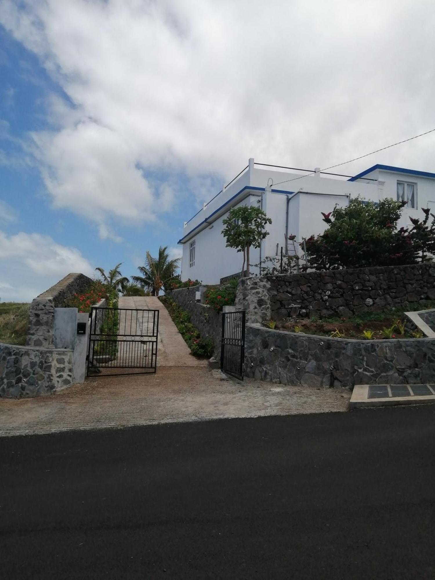 O Bercail Du Sud-Hibiscus Chez Jeannette Villa Saint Gabriel Екстериор снимка